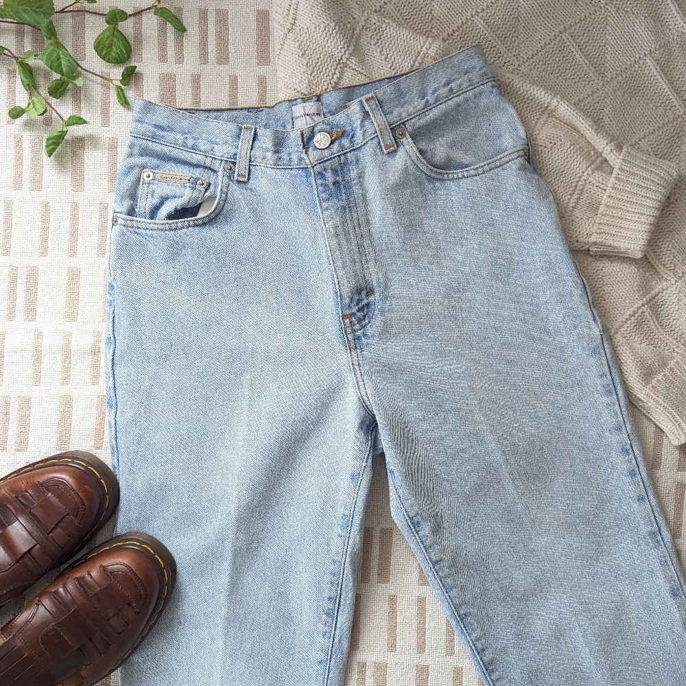 Calvin Klein | Mom Jean | Classic Fit | High Rise | 10